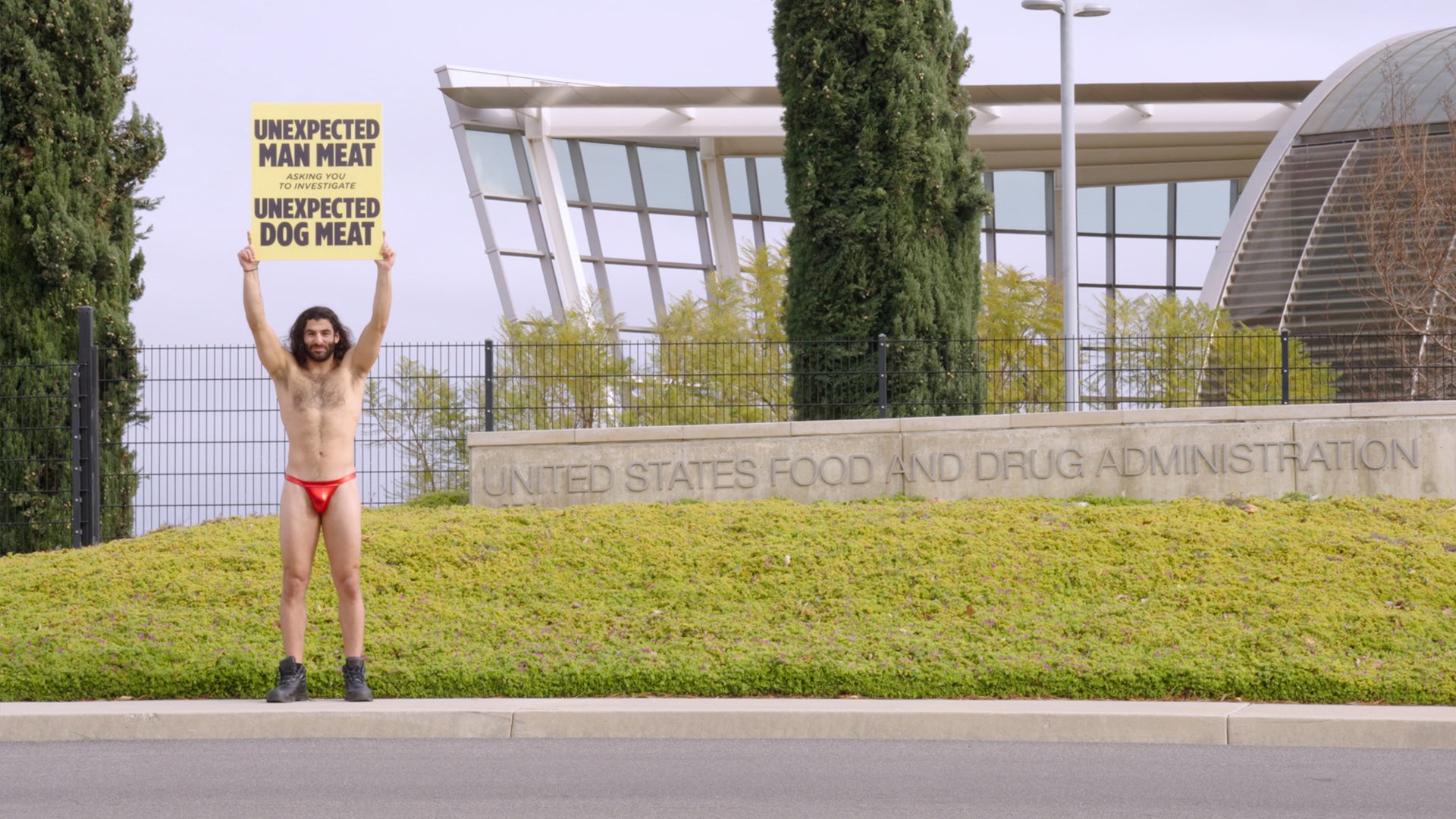 Load video: Dog sends unexpected man meat to the FDA